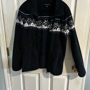 Uniqlo Dark Blue and White Fleece Jacket